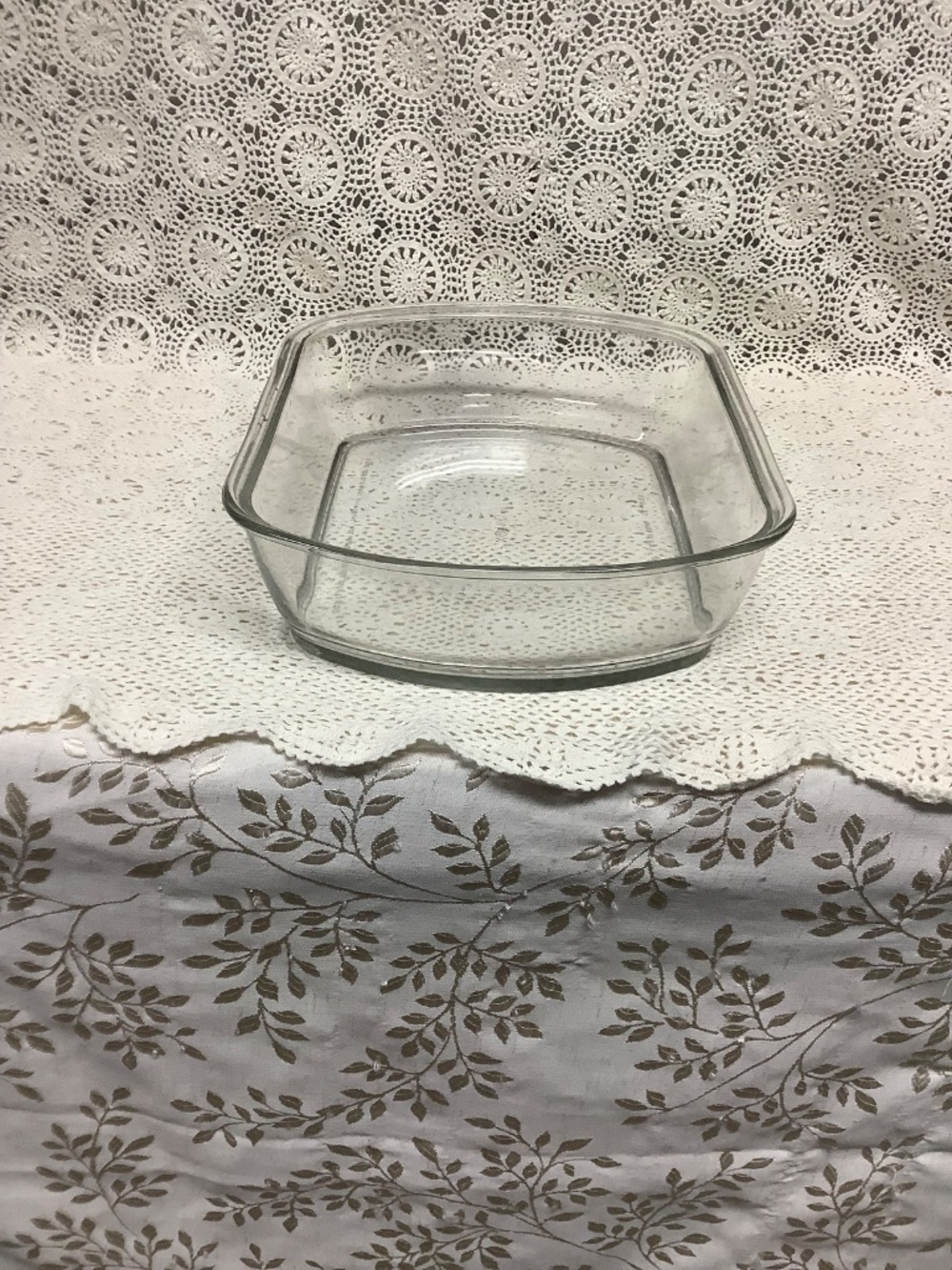 Pyrex baking dish - Picture 5 of 7